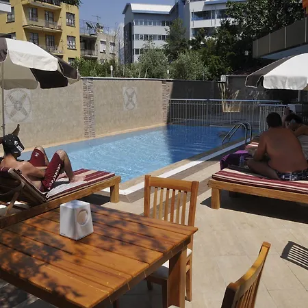 蒙特卡洛酒店 酒店