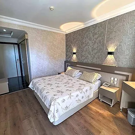 호텔 Monte Carlo 4*