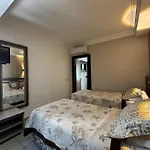 Monte Carlo Hotel